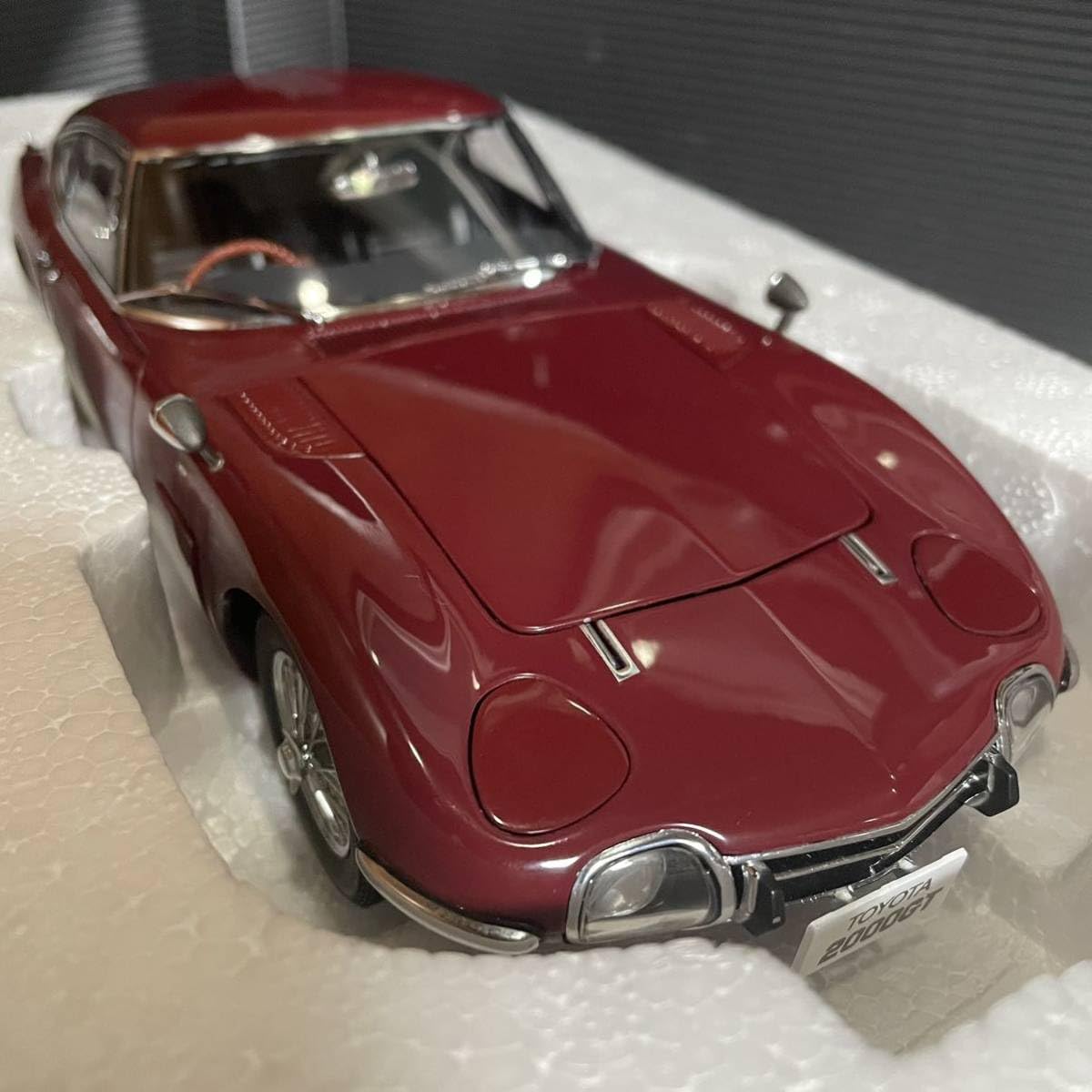 Amazon.co.jp: 未展示品 オートアート1/18トヨタ2000GTワイヤー 