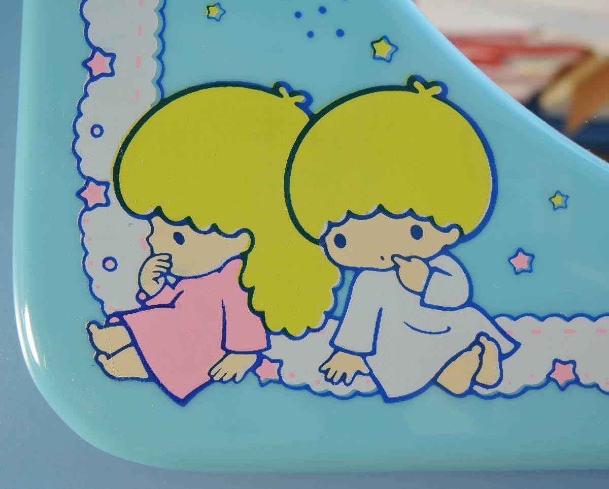 Amazon.co.jp: 09H リトルツインスターズ/キキララ 壁掛けミラー