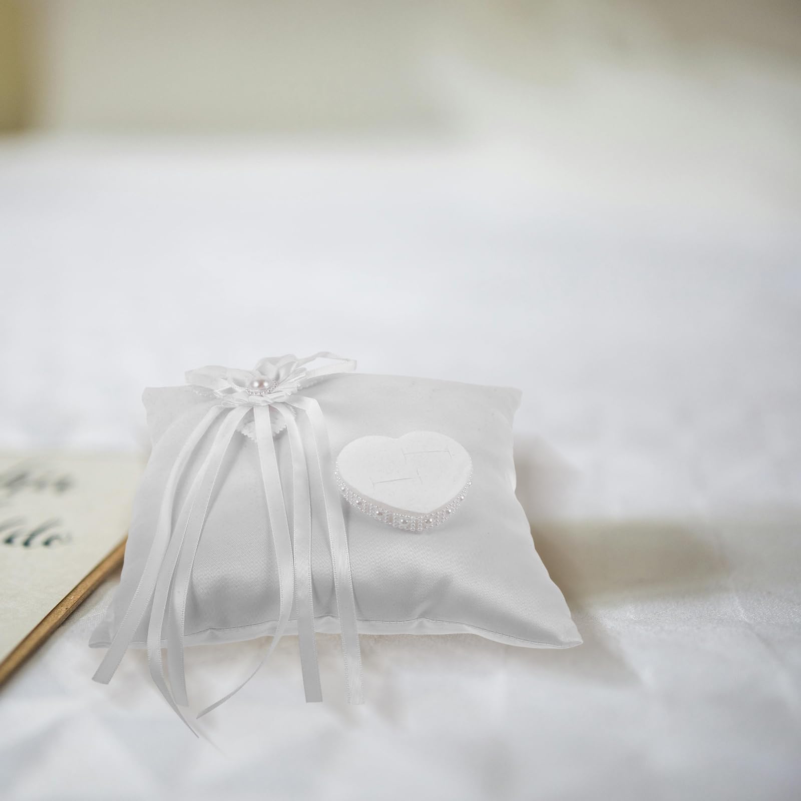BESPORTBLE - Cuscino per anelli con anello quadrato, stile romantico, colore: bianco