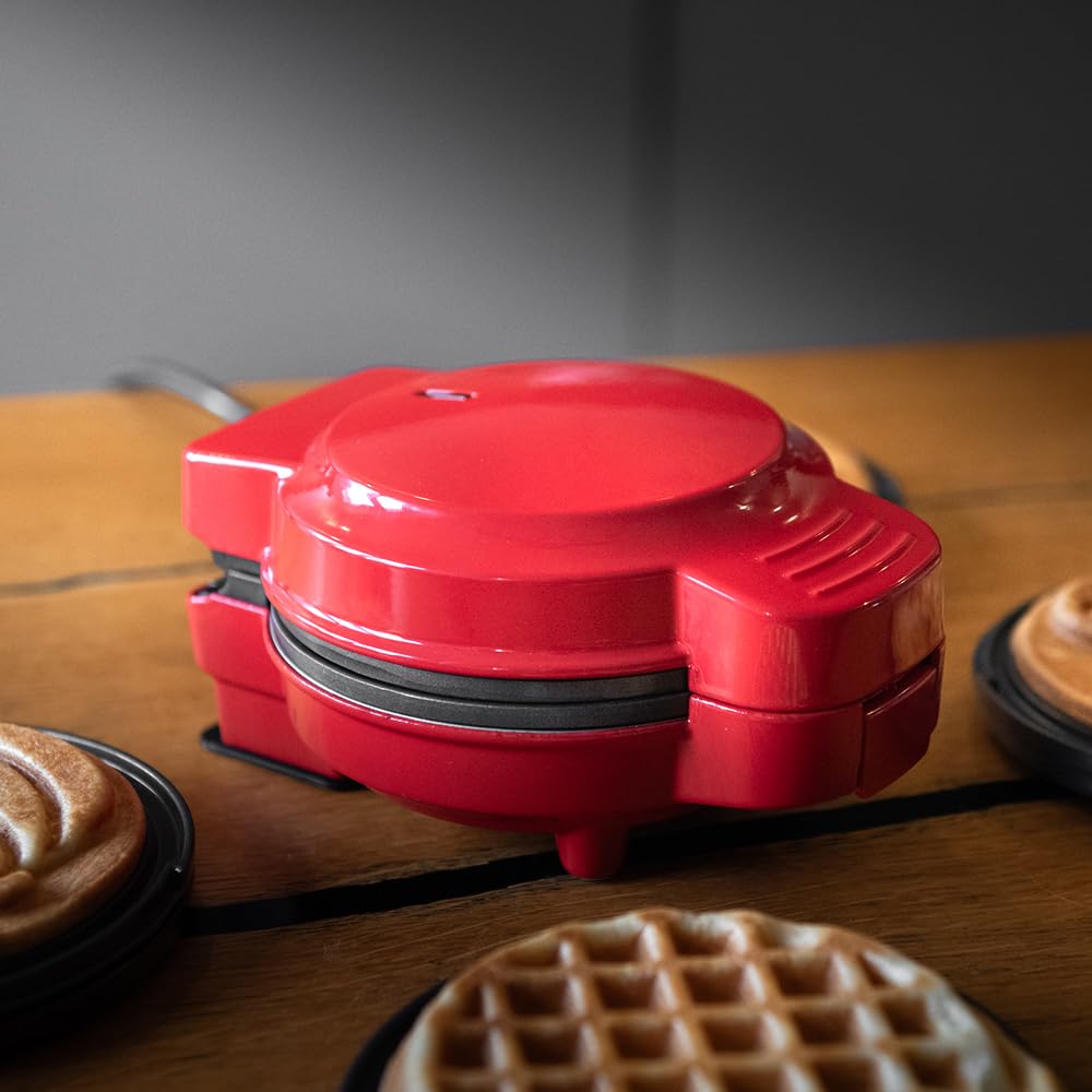 LEHMANN Mini Gofrera con Placas Intercambiables, Formas de gofre - Calabaza, Muñeco de Jengibre, Corazón y Clásica, Revestimiento Antiadherente, para fiestas infantiles y reuniones familiares, Rojo