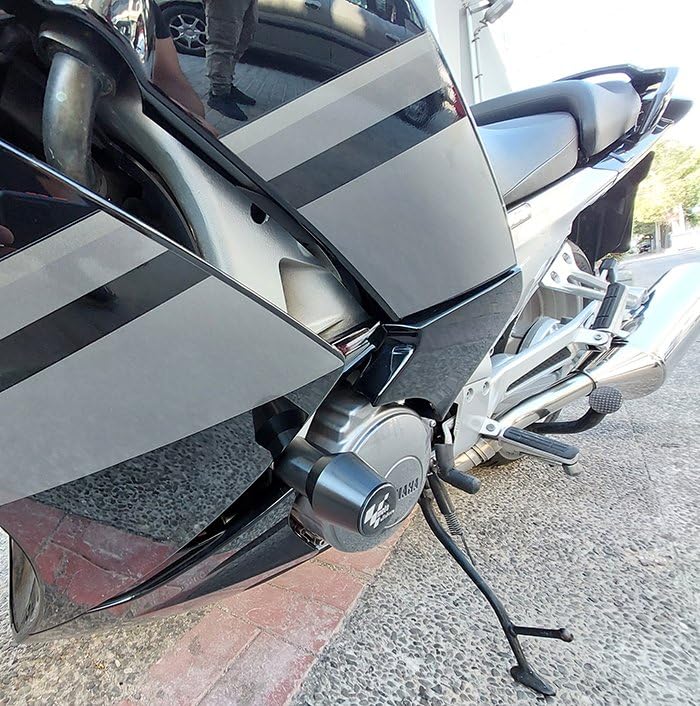 Protections de cadre Yamaha FJR 1300 protègent des chutes