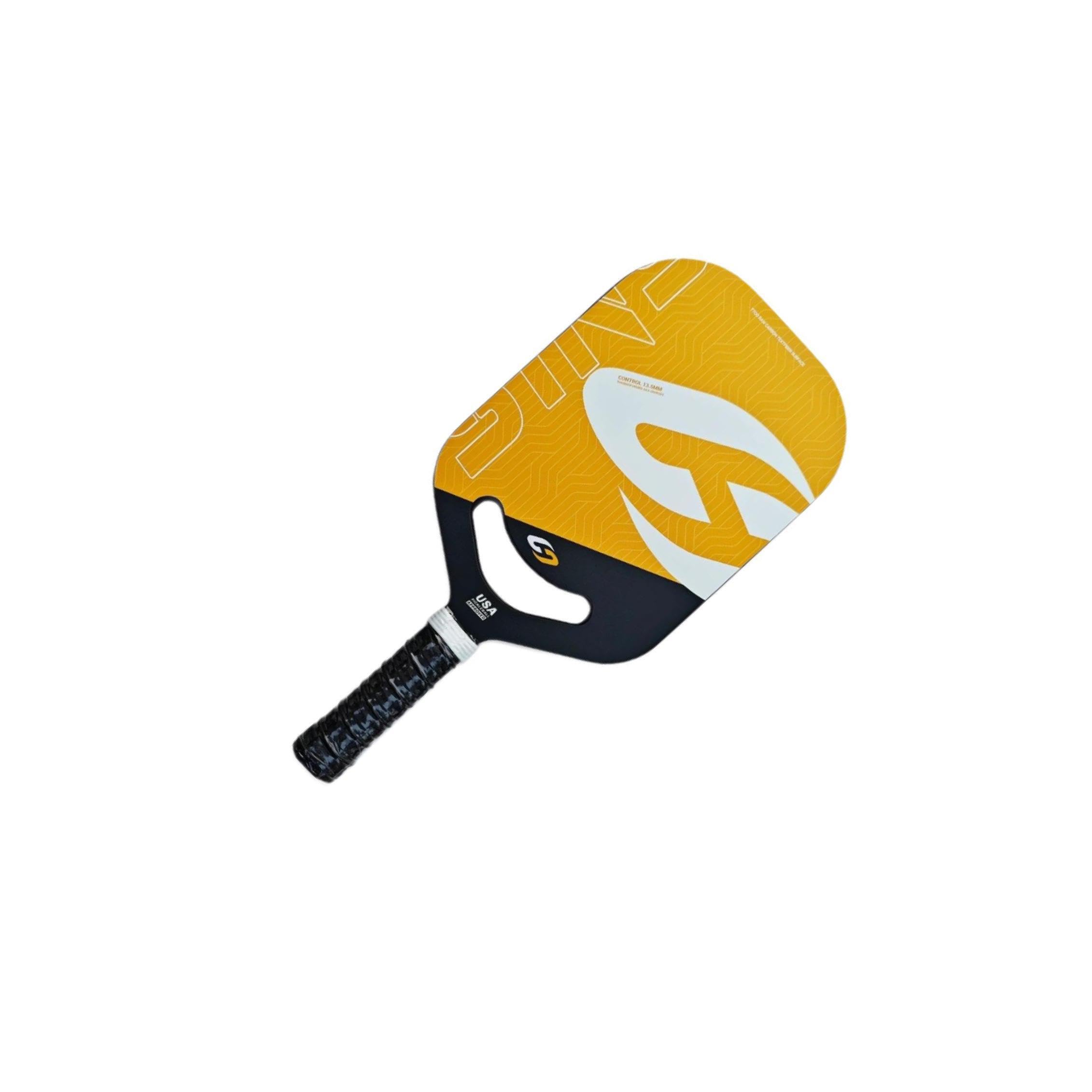 Racchetta da Pickleball Leggera e raffinata in Fibra di Prima | progettata per colpi precisi che migliorano la precisione e il controllo del colpo. La cavità della racchetta da pickleball