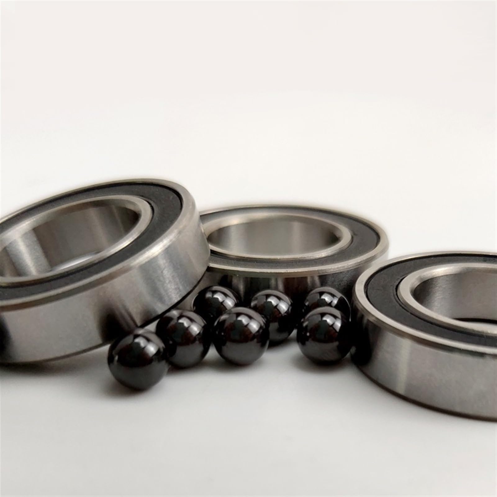 Łożyska do deskorolek 2PCS Bearing steel silicon nitride ceramic ball bearings 6900 6901 6902 6903 6800 6801 6802 15267 2RS self-lubricating insulation(6900 10X22X6mm)