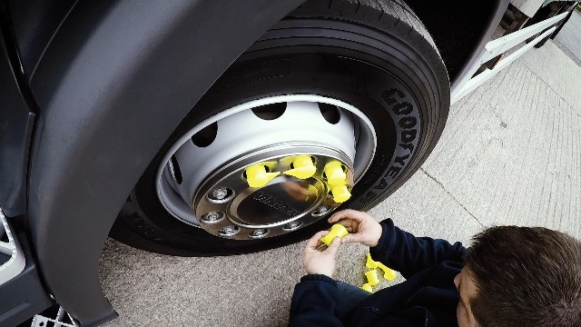 Buy Loose Wheel Nut Indicator For 21mm Lug Nuts In Karachi