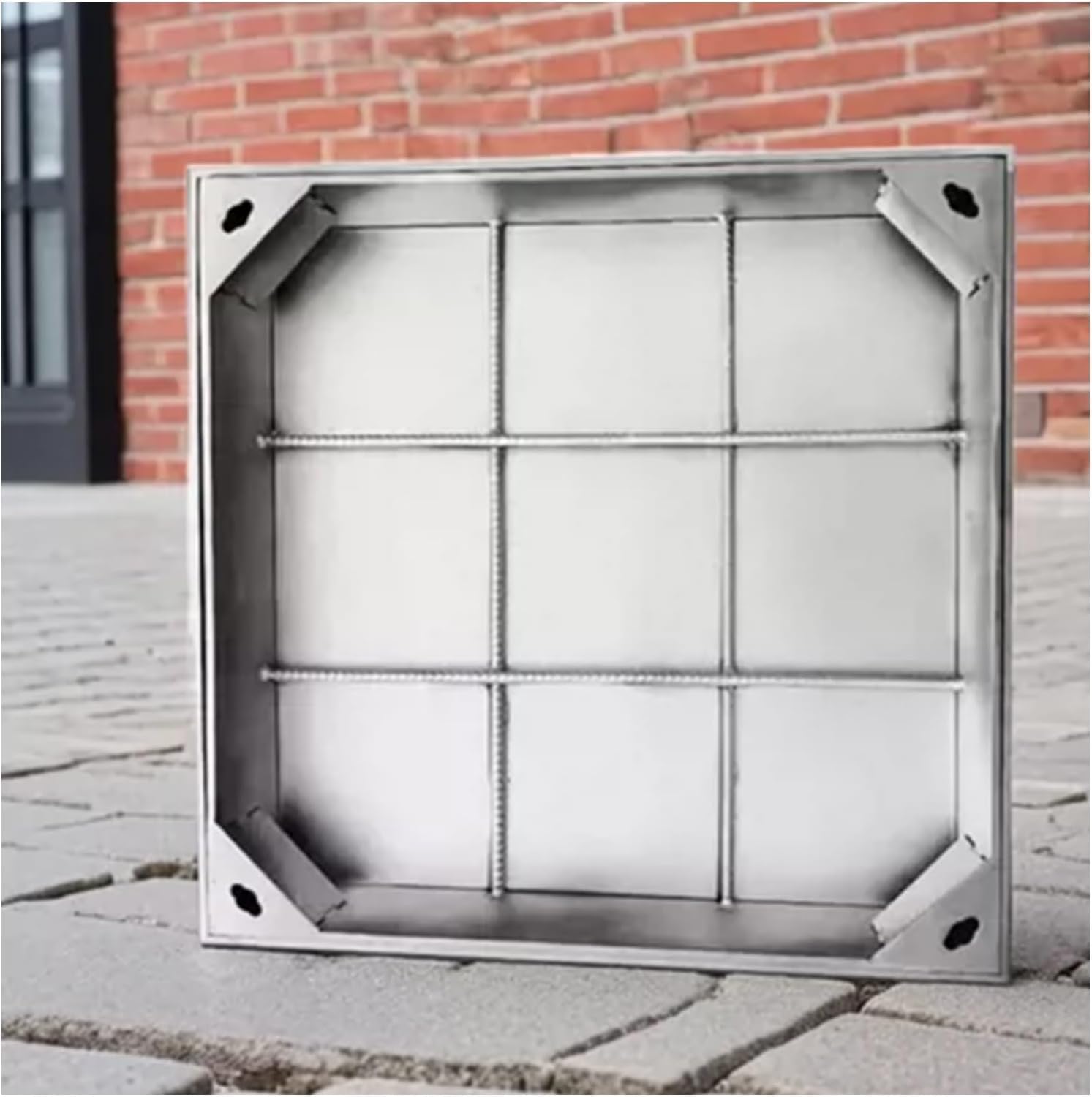 Couvercle de trou d'égout extérieur plat en inox pour vidange et drainage de cour