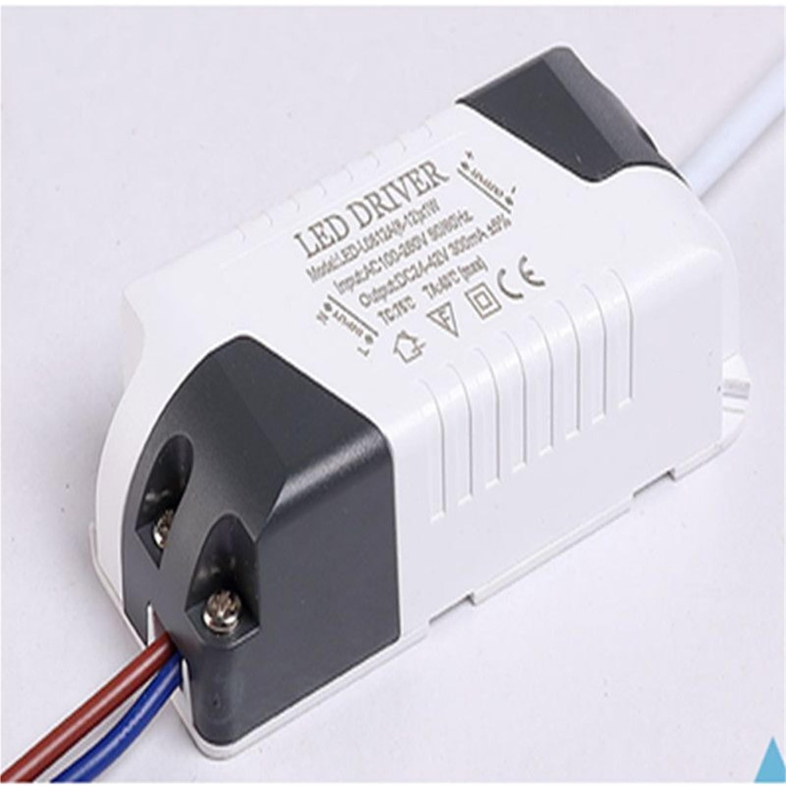1 alimentatore driver LED 3-5X1W con plafoniera a corrente costante integrata da 3W e ​​ballast IC