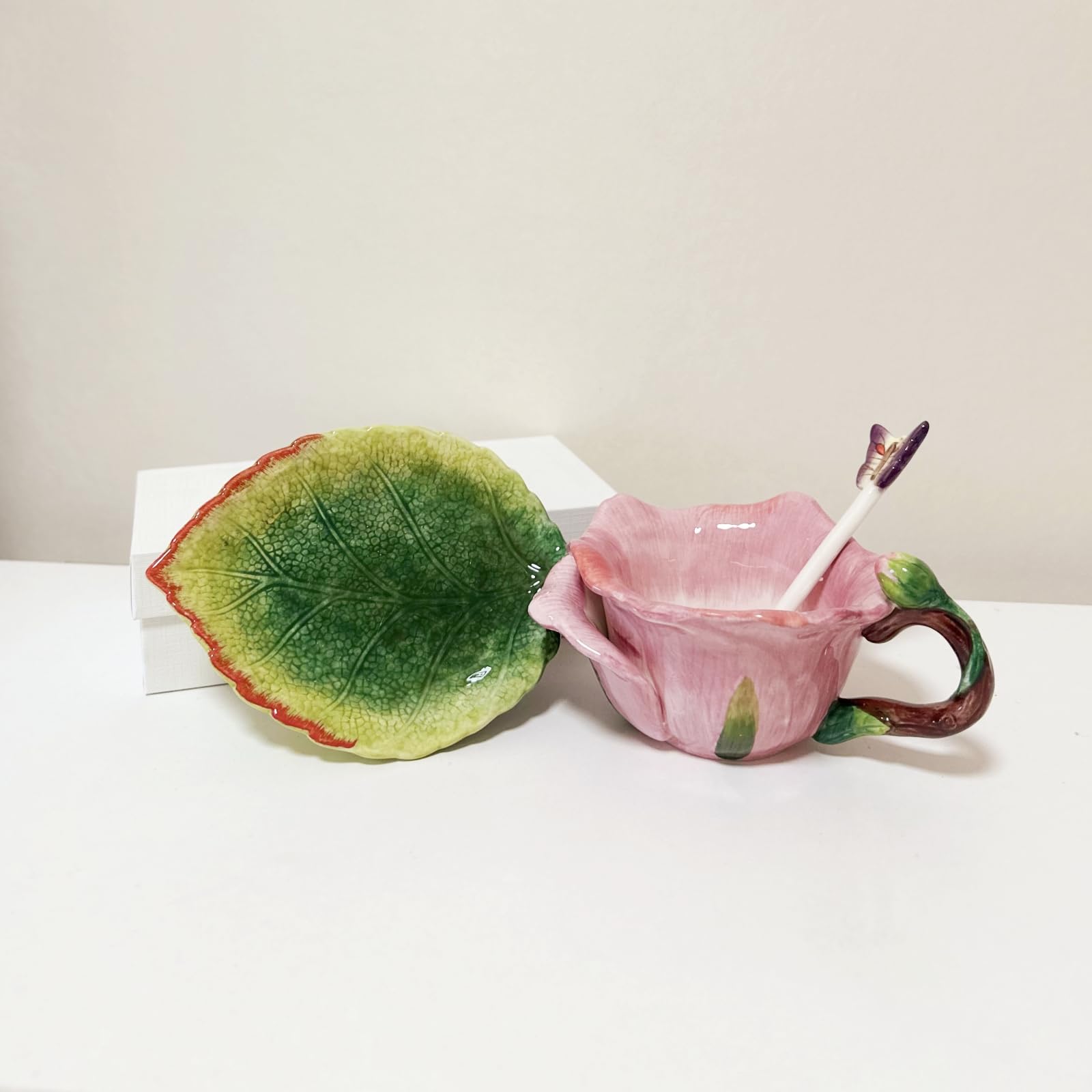 Ensemble tasse à thé et soucoupe en céramique, 177 ml, motif fleur et feuille de lotus peintes à la main, cadeau pour femme, rose foncé