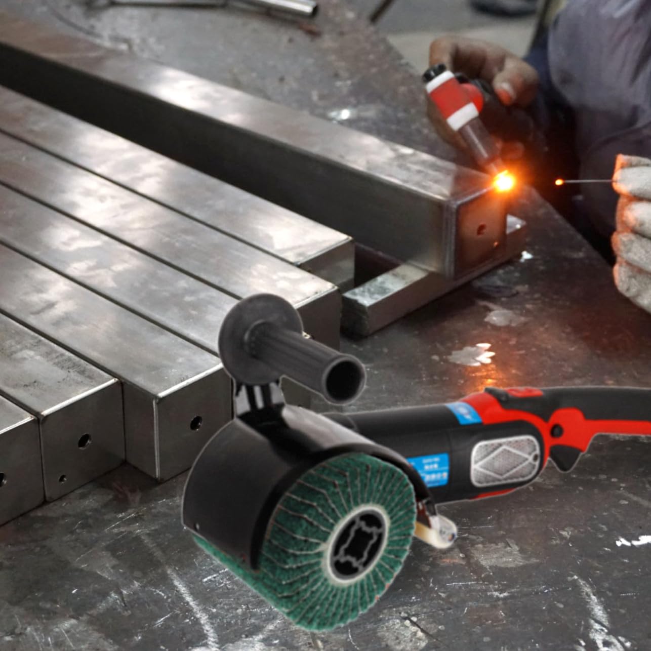 VILLCASE Nylon Buffing Wheel and Polishing Wheel for Drill Green Abrasive for Rotary Tool Sturdy Stainless Steel Mandrel Compatible with Electric Rotary Tools
