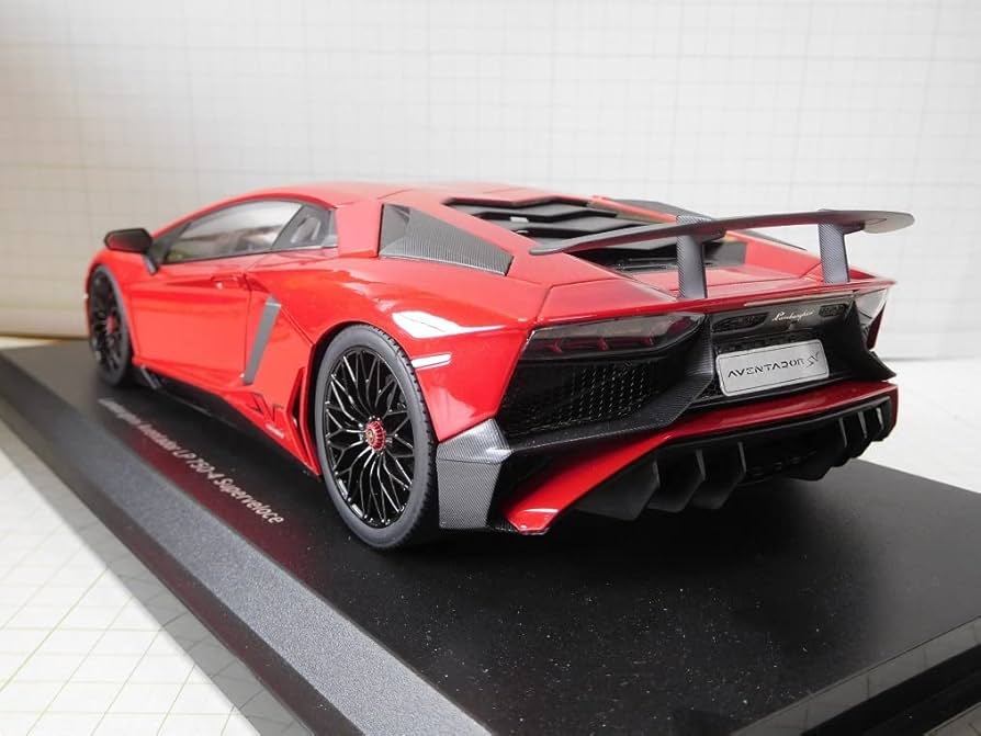 タ*ン様 1/18 京商　ランボルギーニ(レッド) Amazon | ◎京商 1/18 ランボルギーニ アヴェンタドール SV