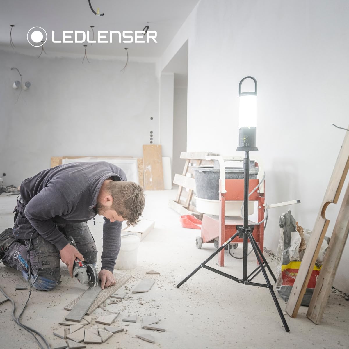 Ledlenser AL10R Latarnia robocza z możliwością ładowania, super jasna 6300LM przenośna i wtykowa lampa, montowalna, zewnętrzna wodoodporna IP67, bateria do 9,5H, lampa LED do warsztatu, garażu