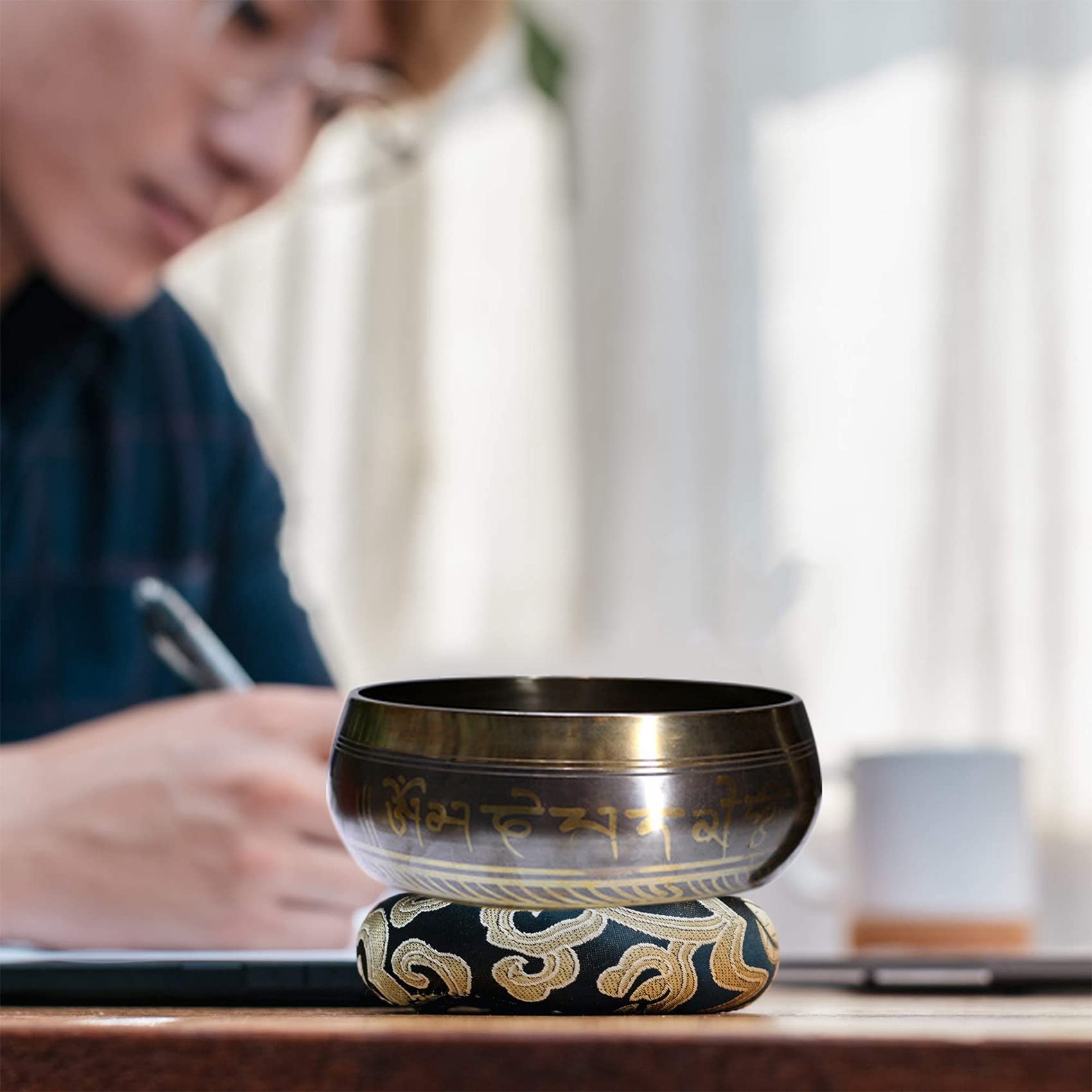 ■シンギングボウル■ネパール製 手打ち 15cm 瞑想 Amazon | MAKIVI 瞑想の癒しとマインドフルネスのためにネパール