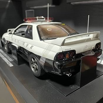 Amazon | 絶版激レア！ 1/18 京商 日産 スカイライン GT-R (R32