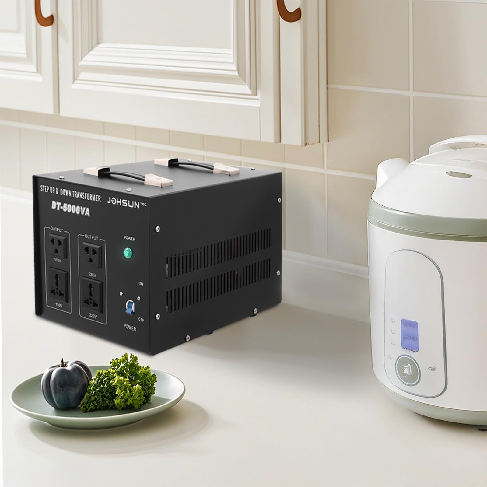 Spannungswandler 100V auf 240V Transformator 2 US/EU Steckdosen | Überlastschutz 4500W Stromwandler Tragbar Stromwandler für alle Elektronischen und Elektrischen Geräte