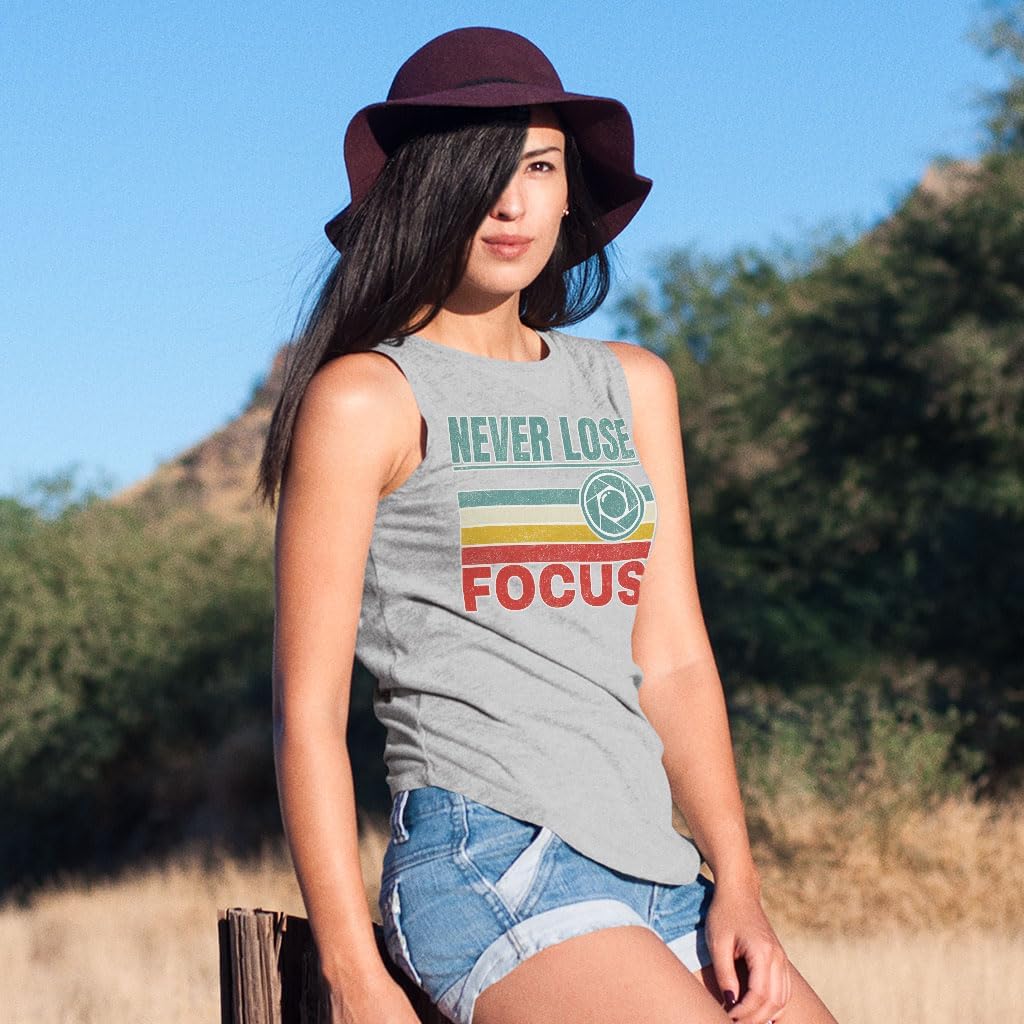 Never Lose Focus Women's Muscle Tank - Retro Tank Top - Unique Workout Tank