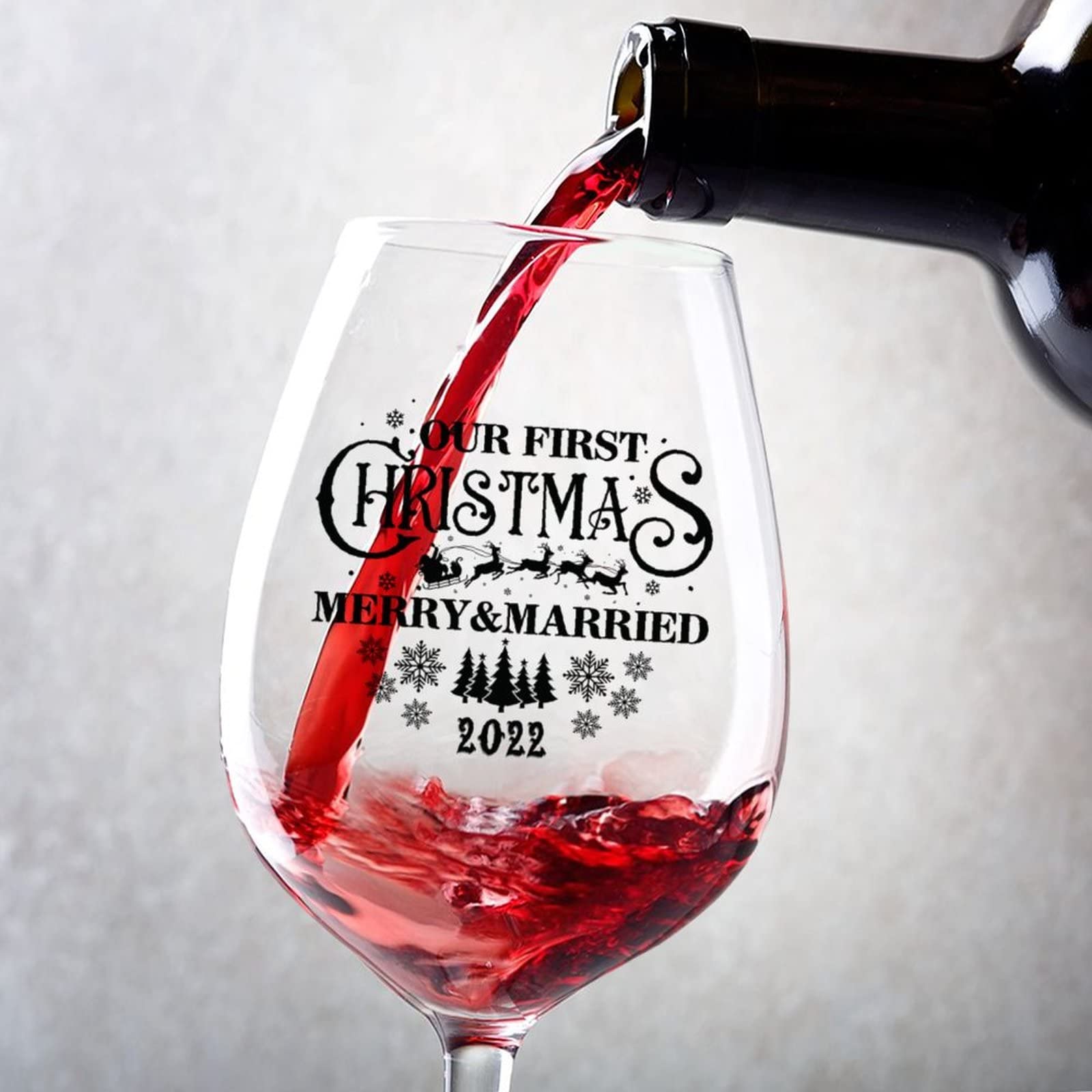 Verres à vin rouge 325 ml pour décorer la table du premier Noël des mariés 2023