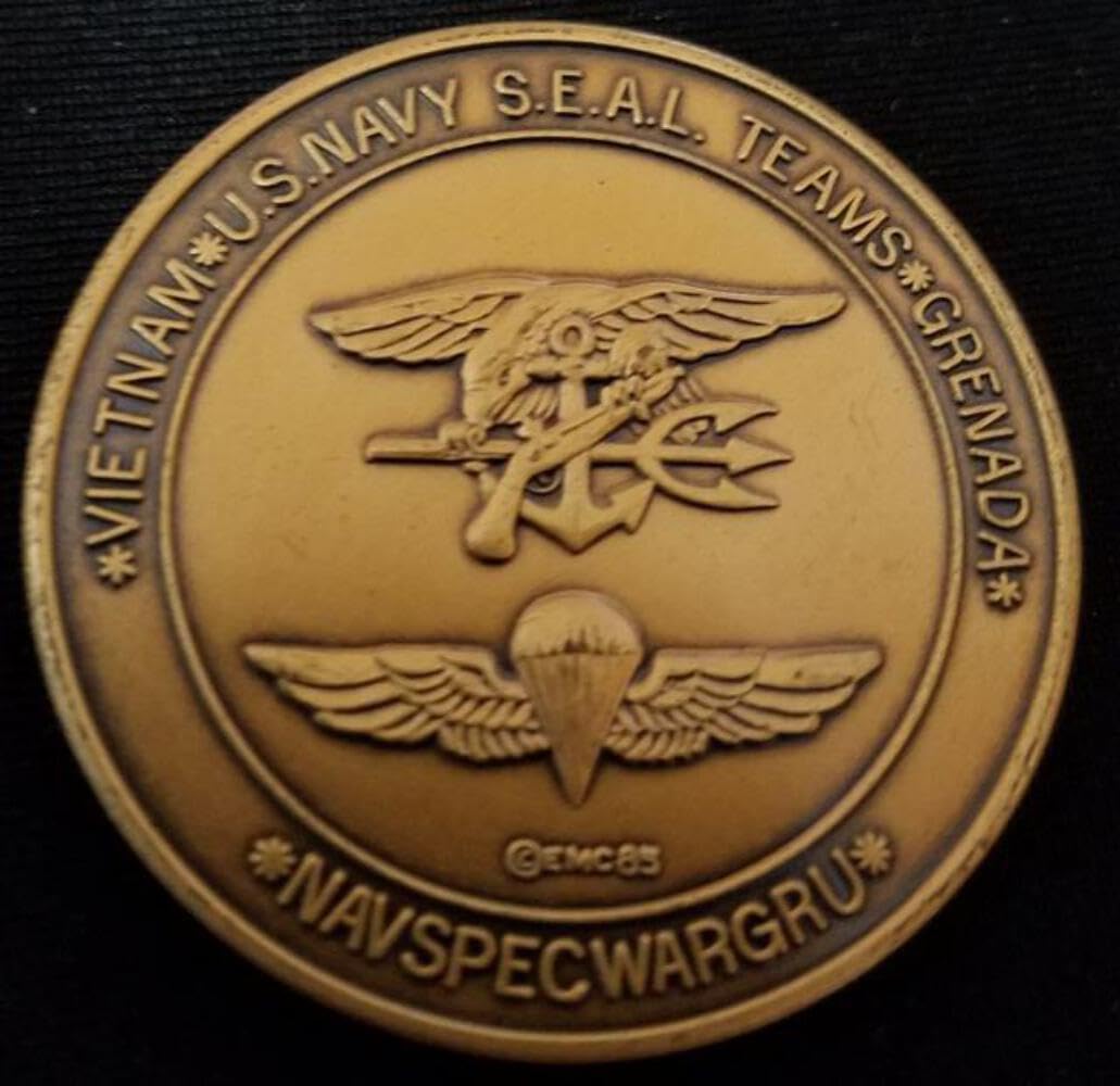 デブグル　コイン Special Warfare DEVGRU SEAL Team 6 / Six Red Squadron Tier-1