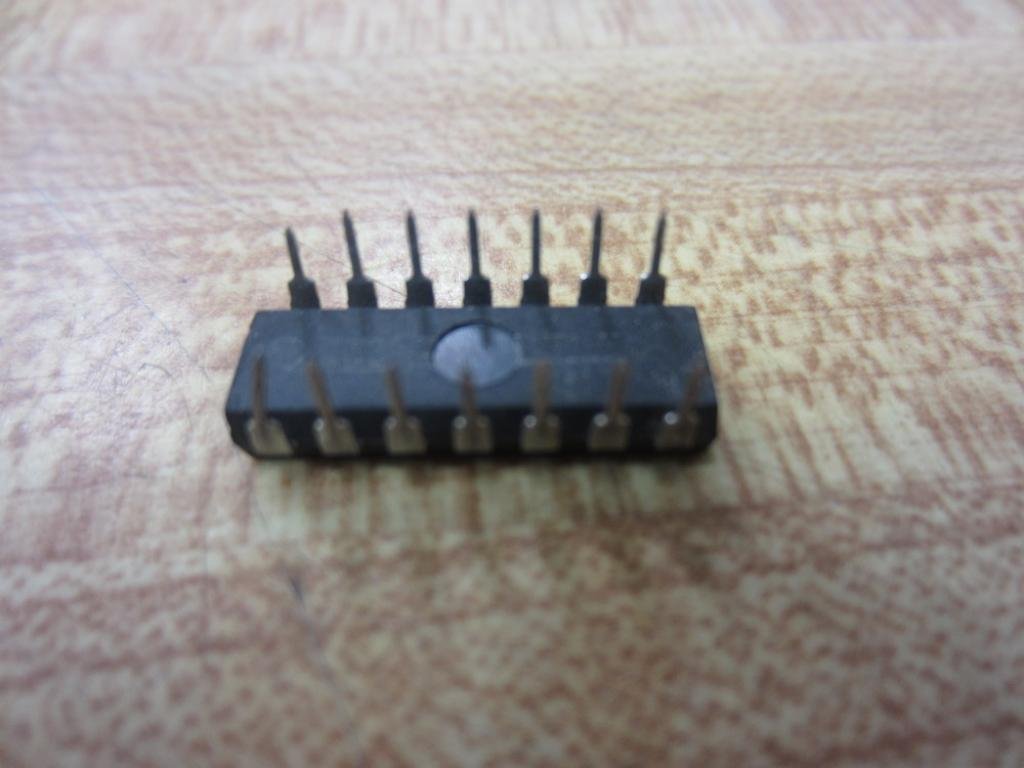 3x Texas Instruments SN7406N Circuit Intégré DIP 14. Lot De 3 - Foto 2