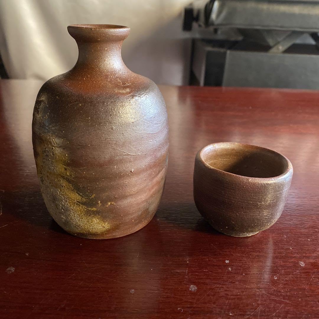 Amazon.co.jp: 備前焼徳利 山麓窯（木箱付き） : ホーム＆キッチン