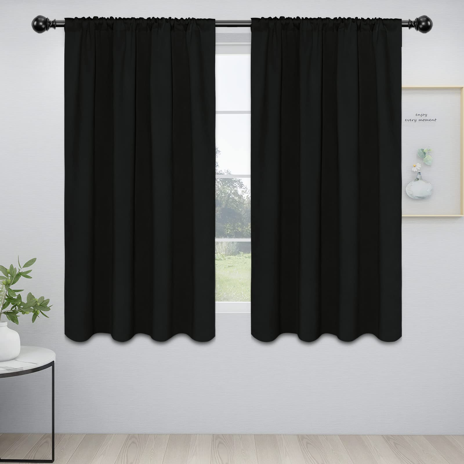 Rideaux occultants pour stopper la lumière et créer un cocon de calme