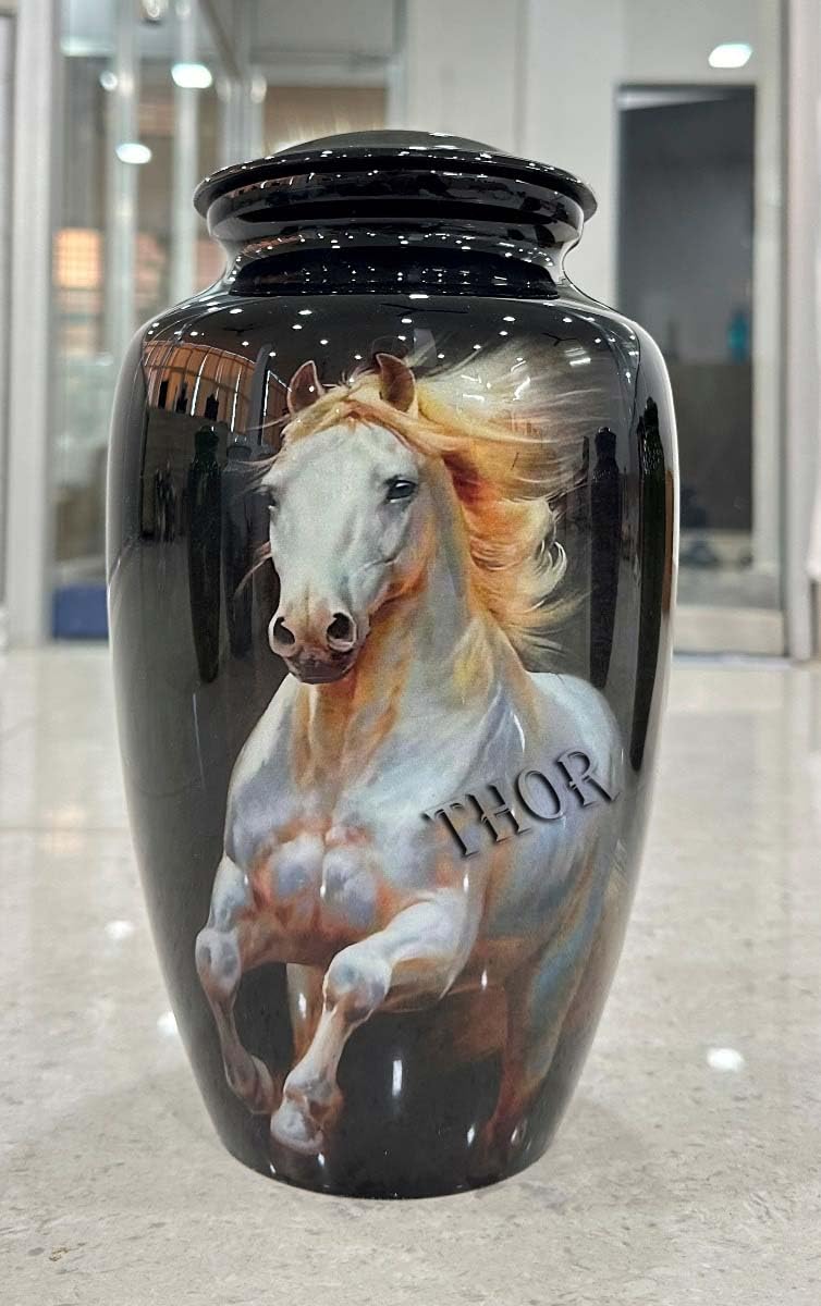壺　置物 Amazon｜遺灰用遺骨 砂漠で走る馬 火葬壺 人間の遺灰用 素敵な馬 火葬