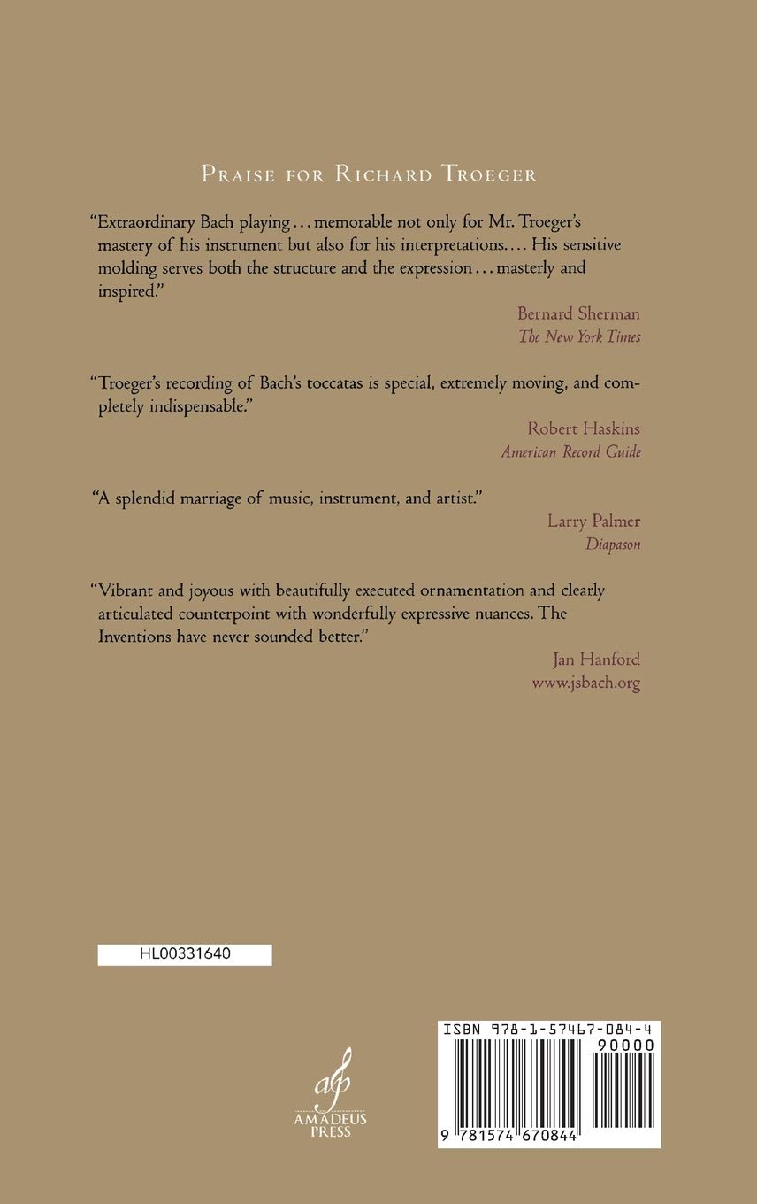 Playing Bach on the Keyboard: A Practical Guide (Amadeus)