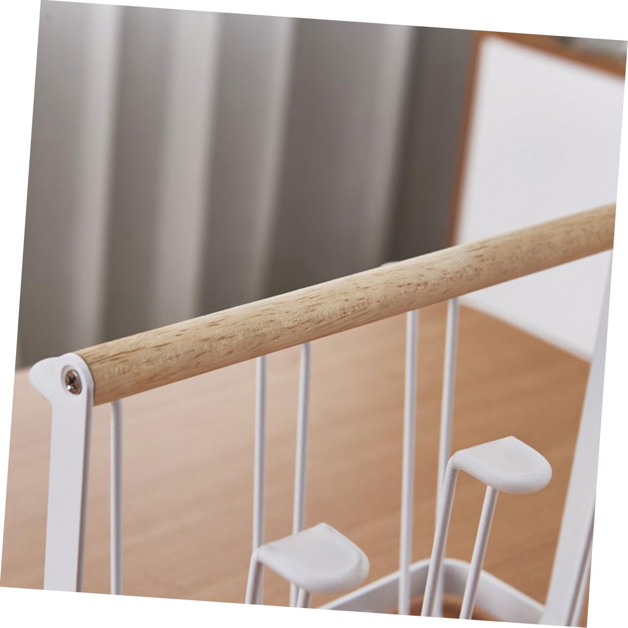 Hohopeti Weingläserständer aus Eisen und Holz Gläserhalter zum Trocknen Kompakter Haushalts Organizer für Küche und Esszimmer Weiß Platzsparend und Stabil