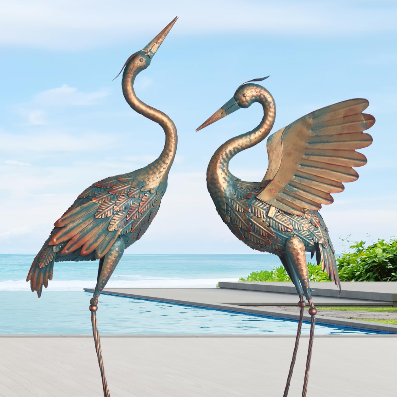 Statua decorativa da giardino con gru in metallo, 84-94 cm, statua di airone uccellino, decorazione esterna per cortile, stagno, prato, cortile, piscina, gru vintage con ali spalmate, set di 2