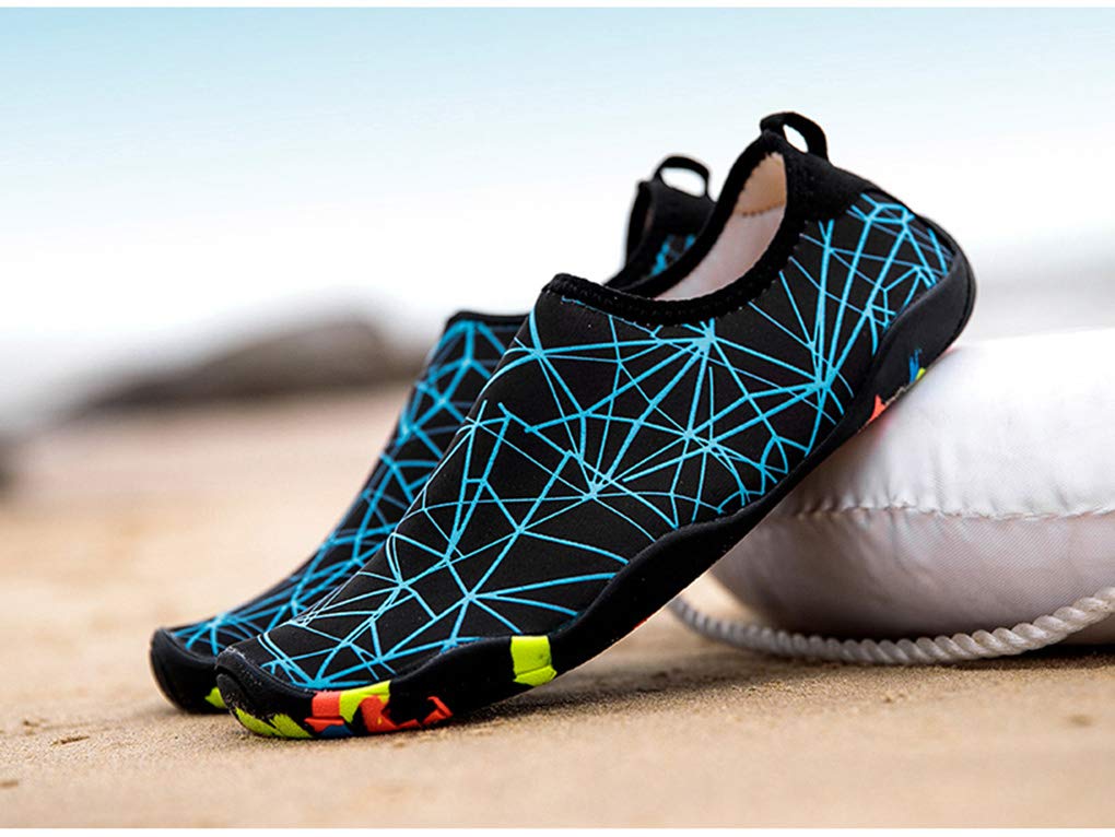 AUXDIQ Water Shoes Outdoor Quick Dry Unisex Sports Aqua Shoes for Beach Diving Snorkeling Surfing Mens Womens, Line Light Blue, Size 12.5