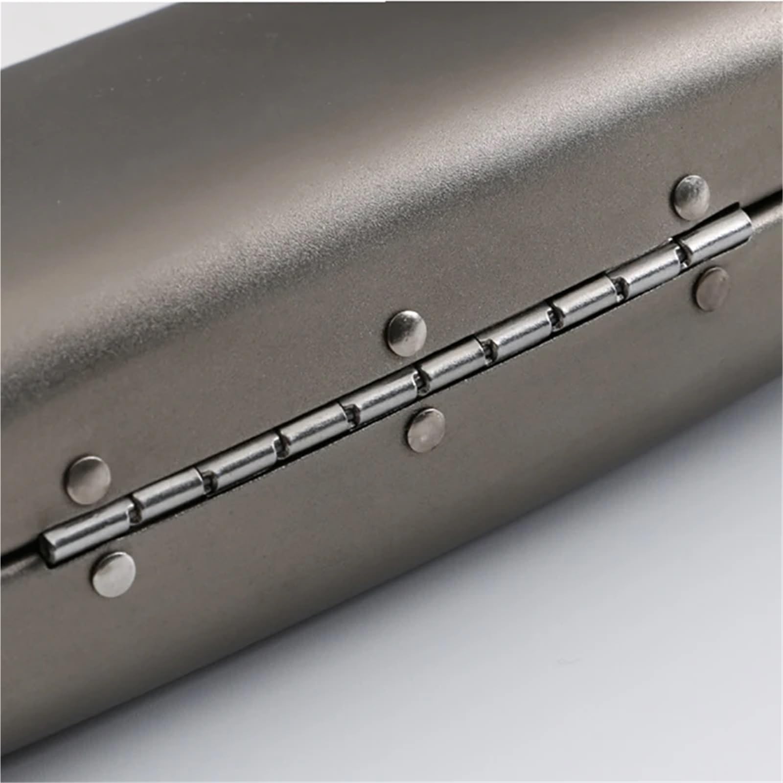 Brillenetui 2 stücke Aluminium Brillenetui Große Kapazität Große Rahmen Gläser Aufbewahrungsbox Scharnier Öffnen Und Schließen Tragbare Brillenetui FüR Lesebrille Sportbrille(Silver)
