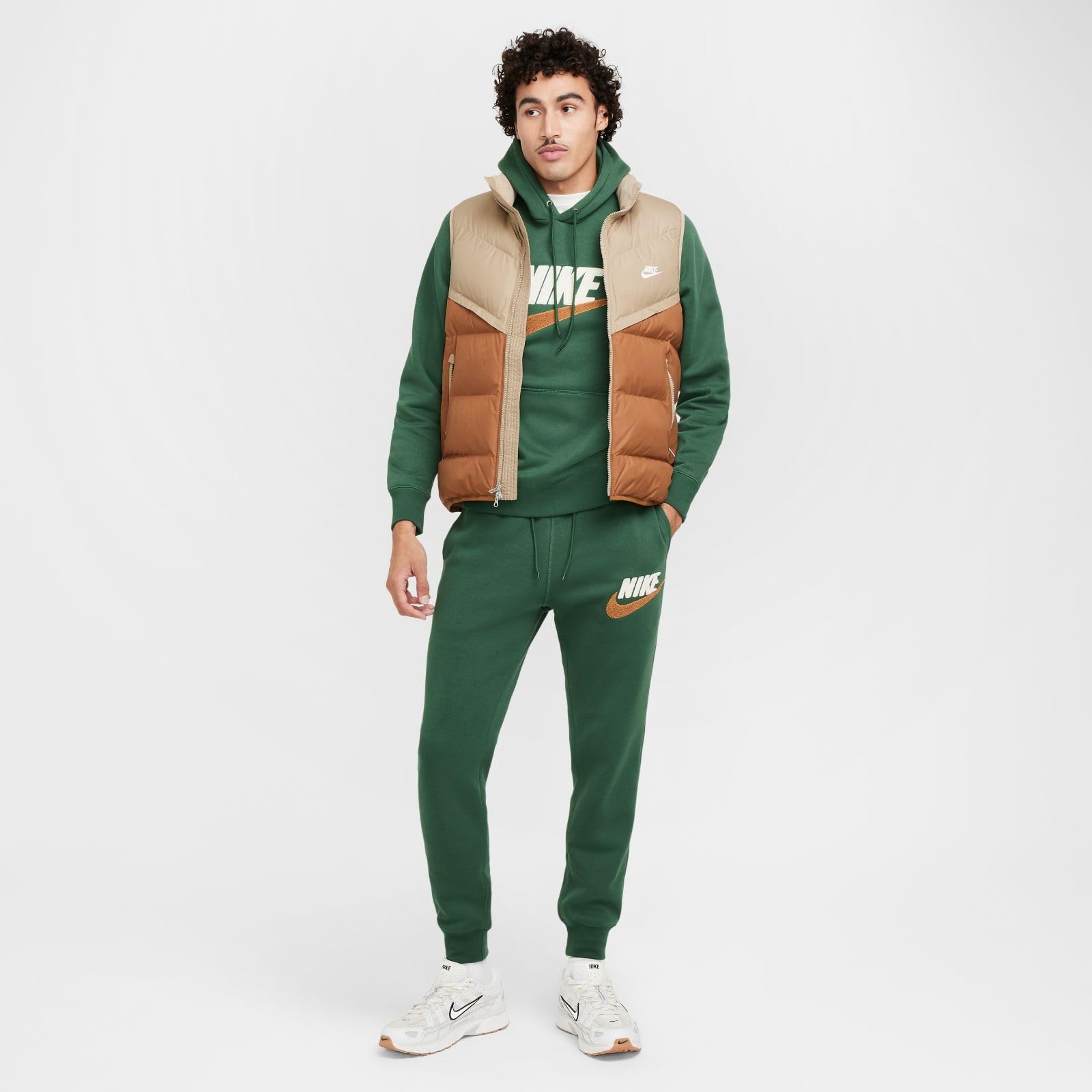 NIKE Nike Club Fleece Herren-fleece-jogger - męskie polarowe joggery Mężczyźni