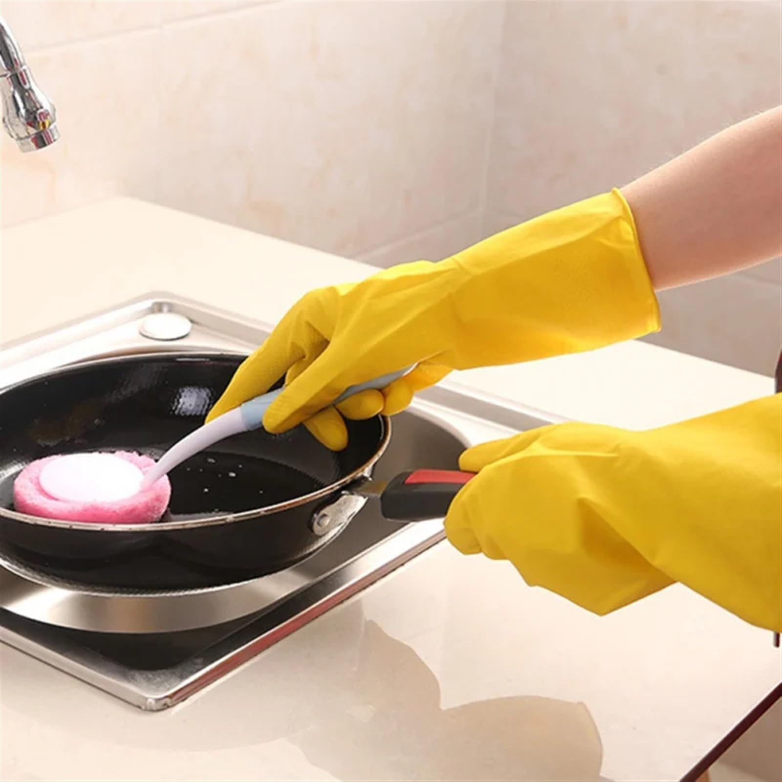 Rubber Dish Washing Gloves 2 paia di guanti riutilizzabili for la casa, in gomma for lavare i piatti, extra spessi, maniche lunghe, for pulizia della cucina, il lavoro e pittura per pulire(M)