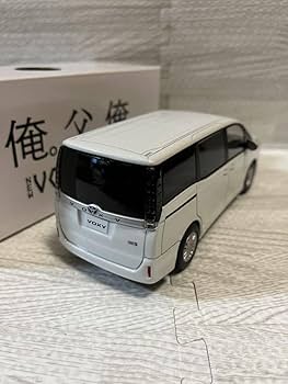 【非売品】トヨタ ヴォクシー 80 前期 ホワイトパール サンプルミニカー 非売品】トヨタ ヴォクシー 80 前期 ホワイトパール サンプルミニカー