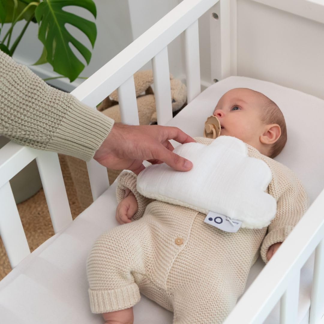 doomoo Bouillotte Bébé Anti Colique Snoogy - Peluche - Coton Bio - Bouillotte Micro-ondes - Housse Lavable - Utilisable Chaud ou Froid - Graines de Colza et Lavande - Dès La Naissance, Cloudy White