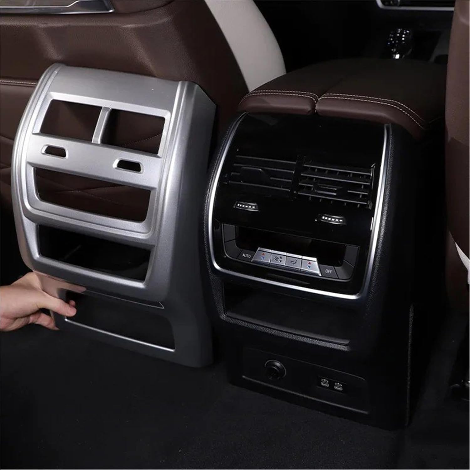 Vehicle Interior Decal ABS Car Rear Air Conditioner Outlet Anti-Kick Panel Cover Trim Interior Accessories for BMW X5 G05 2022-2025(Carbon Fiber,2 Wheel)