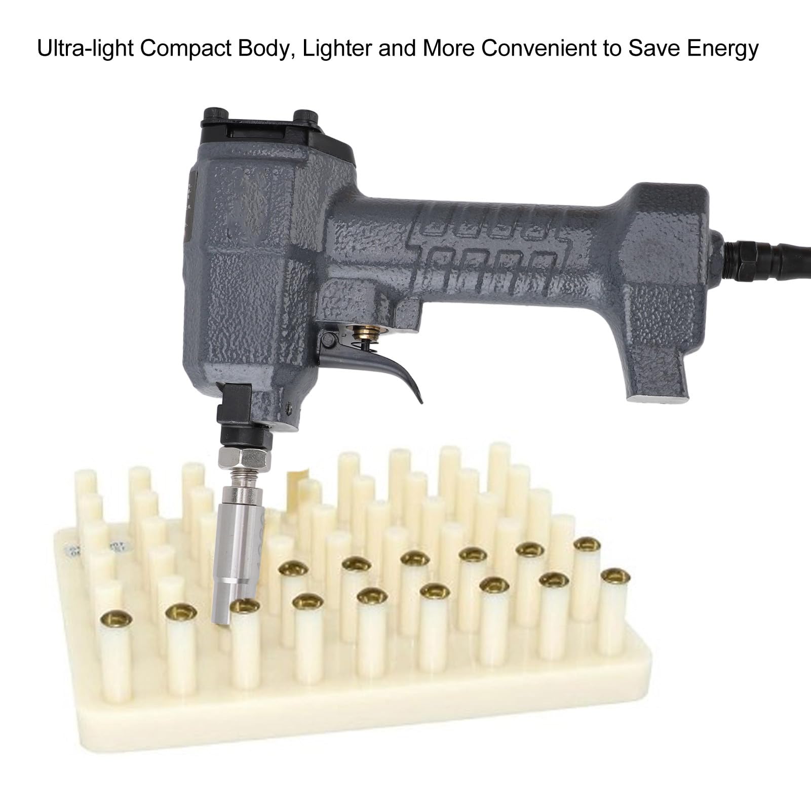 Generic 1170 Chiodatrice Decorativa Pneumatica, Chiodatrice per Mobili, Pistola Sparachiodi Ad Aria con 2 Chiavi Esagonali, Ideale per Rivestimento in Pelle di Divani, Modanature di Corone e Uso Fai