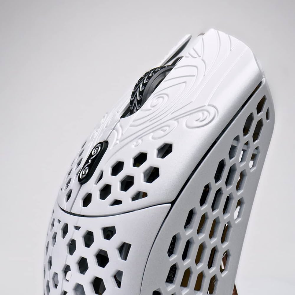 FinalMouse Starlight-12 Pegasus (Medium) : Amazon.ca: Video