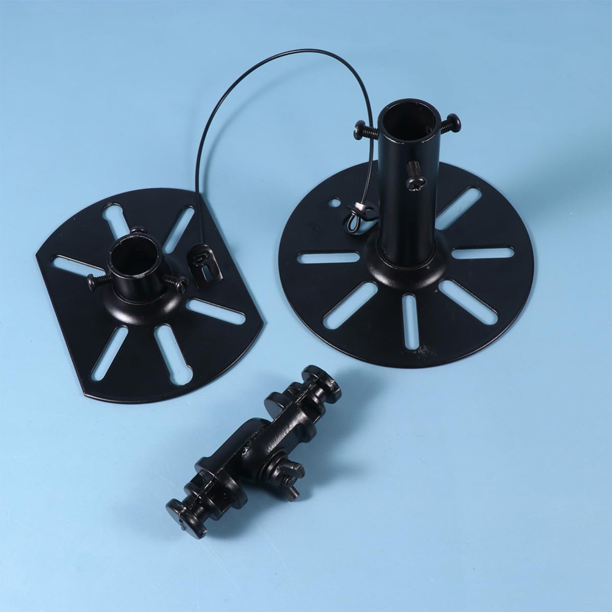 CLISPEED Support Mural pour Haut-Parleur en Acier Laminé à Froid Noir, Rotation 360°, Compatible avec Enceintes Satellites, pour Home Cinéma et Ktv, Lot de 2 Pièces