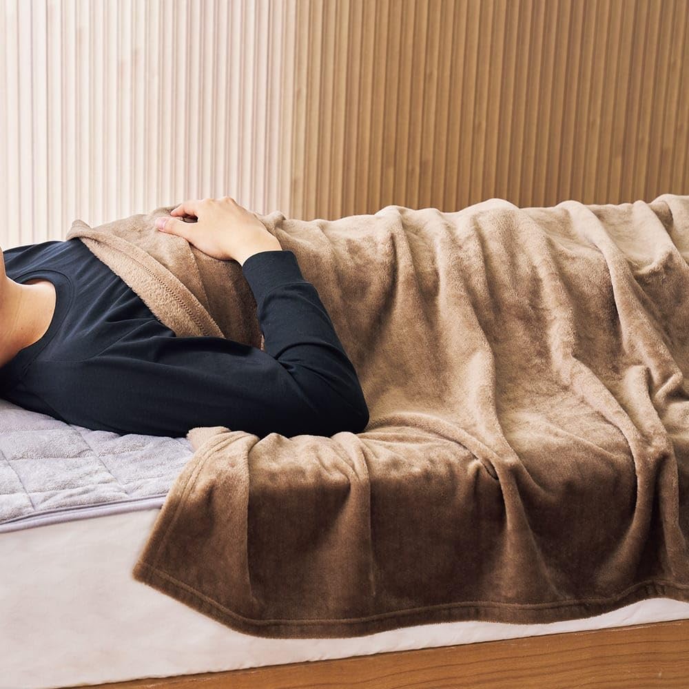 Amazon｜ワークマン メディヒール ブランケット 毛布 ウォーム