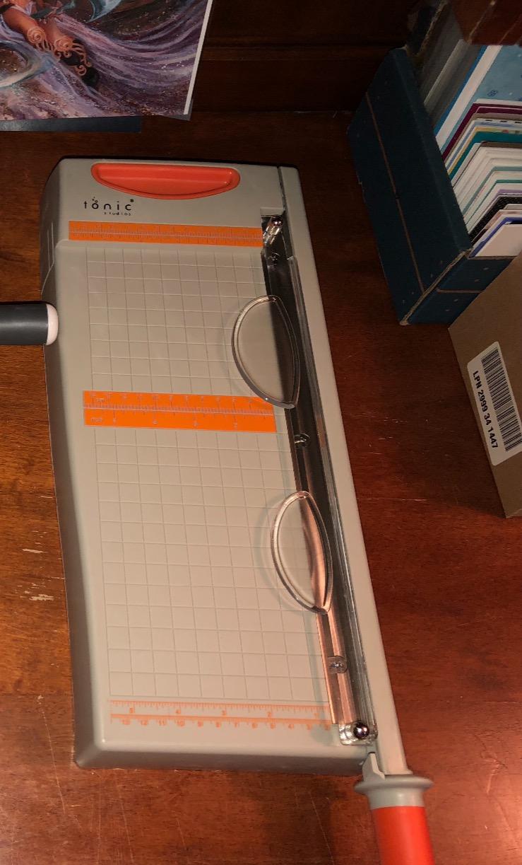 TONIC STUDIOS T453 Guillotine Paper Trimmer 12Inchby6