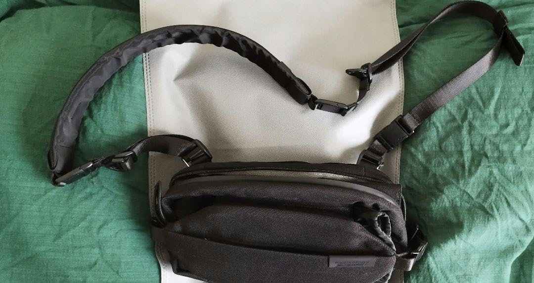 バッグ Resisology ModuleEverydayTechSlingBag Resisology Module Everyday Tech Sling