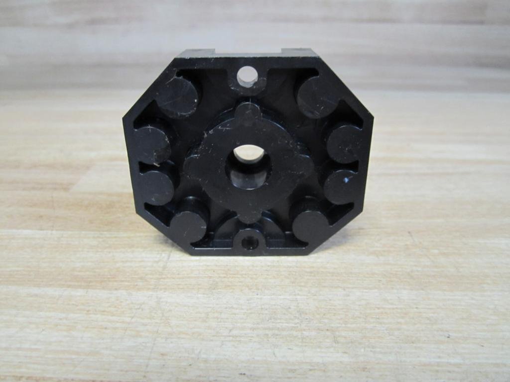 RB08-PC 10 AMP, 600 V, 8 PIN, Black, DPDT, OCTAL, Panel Mount, Relay Socket, Screw Termination