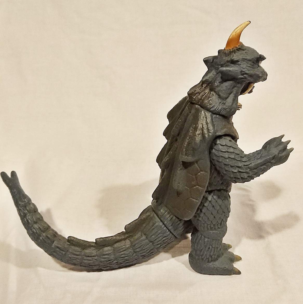 Amazon.co.jp: 古代怪獣 ゴメス : おもちゃ