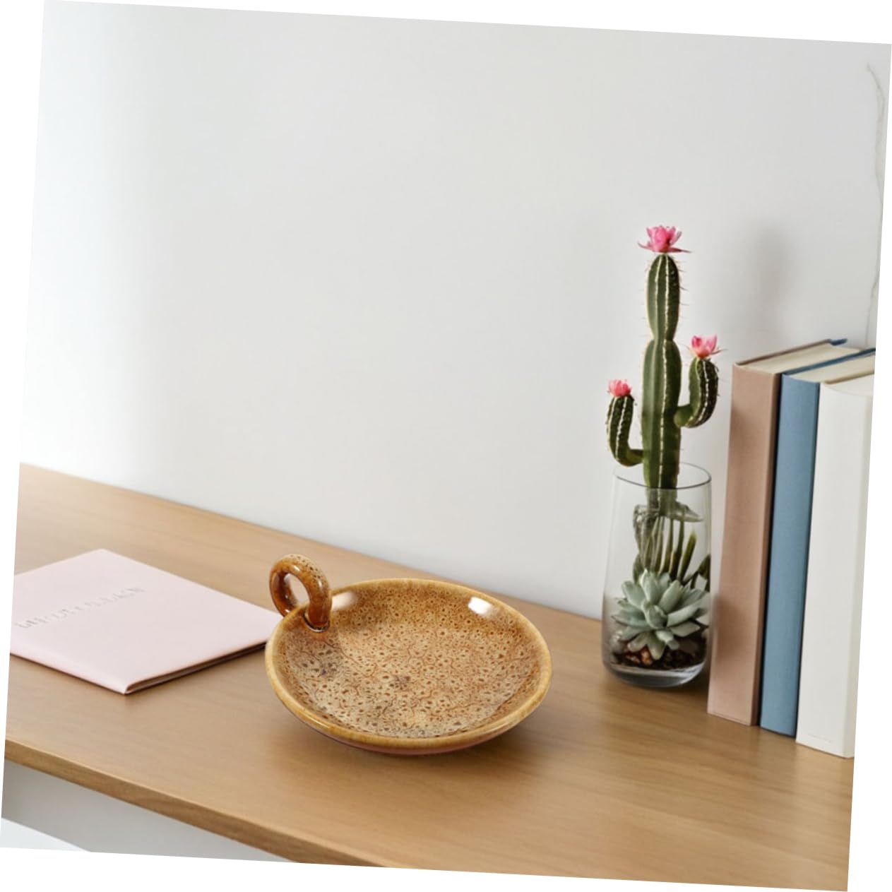 Luxshiny 2 Stück Keramik Kerzenhalter mit Minimalistischem Design Sichert Kerzen und Verhindert Wachs für Hotel und Büro Vintage Kerzenablage in Khaki