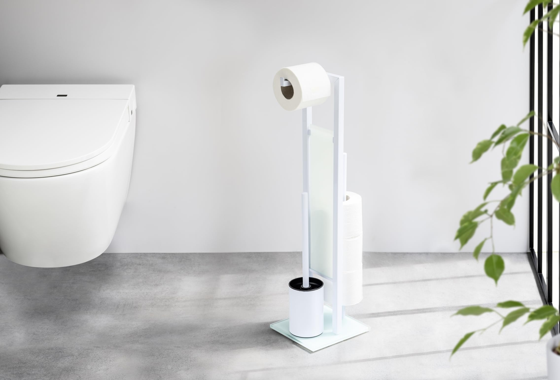 WENKO Combiné WC Rivalta | 3 en 1| Brosse WC et Dérouleur Papier Toilette | Stockage Papier | Tête de Brosse remplaçable | Acier INOX Blanc et Verre trempé| 18x70x23 cm | Blanc