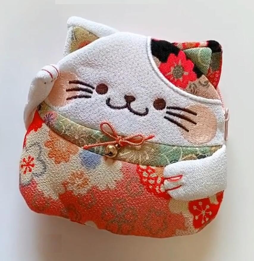 EatingBiting Japanese Style Zipper Maneki Neko Lucky Cat Chirimen Kimono Feng Shui Cat Coin Wallet Holder for Coin, Money, Credit cards keys, change, lip balm, breath mints