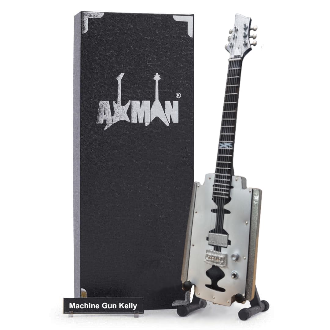 Machine Gun Kelly « Razor » Réplique de guitare miniature – Cadeaux de musique – Fait à la main à l’échelle 1/4 – Comprend une boîte de présentation, une étiquette de nom et un support de guitare - Les Beatles, Paul McCartney, John Lennon, RIngo Starr, George Harrison Machine Gun Kelly « Razor » Réplique de guitare miniature – Cadeaux de musique – Fait à la main à l'échelle 1/4 – Comprend une boîte de présentation, une étiquette de nom et un support de guitare