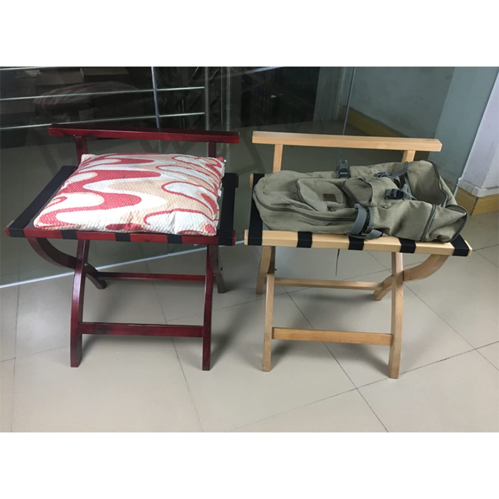 Portavaligie in Legno, Portavaligie Pieghevole con Schienale, Supporto per Valigie da Camera D'Albergo, Portaborse da Viaggio, Ripiano per Abiti da Suite, 66 X 43 X 61 Cm