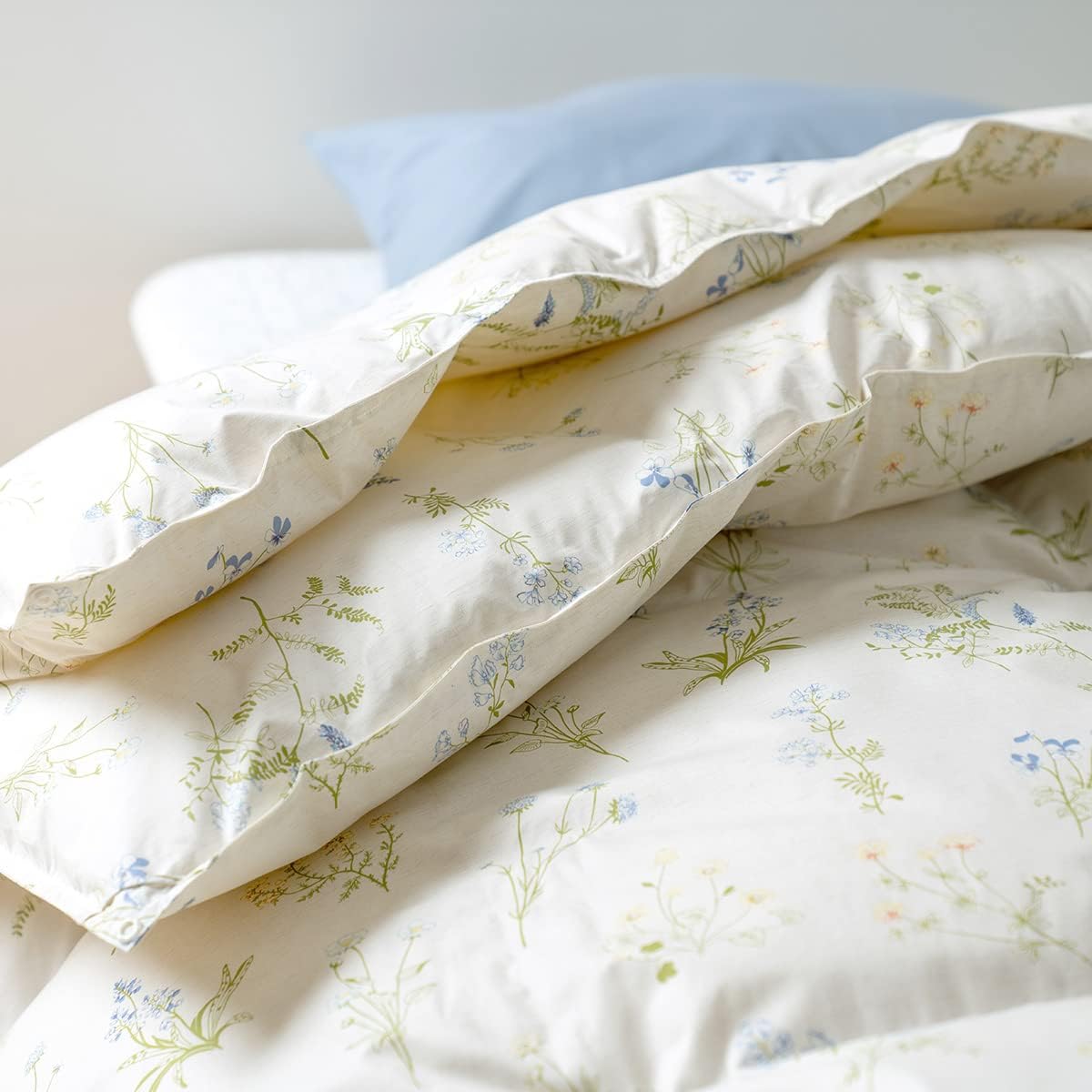 【美品】 西川 高級羽毛 掛け布団 SL 150×210cm yellow 美品】 西川 高級羽毛 掛け布団 SL 150×210cm yellow