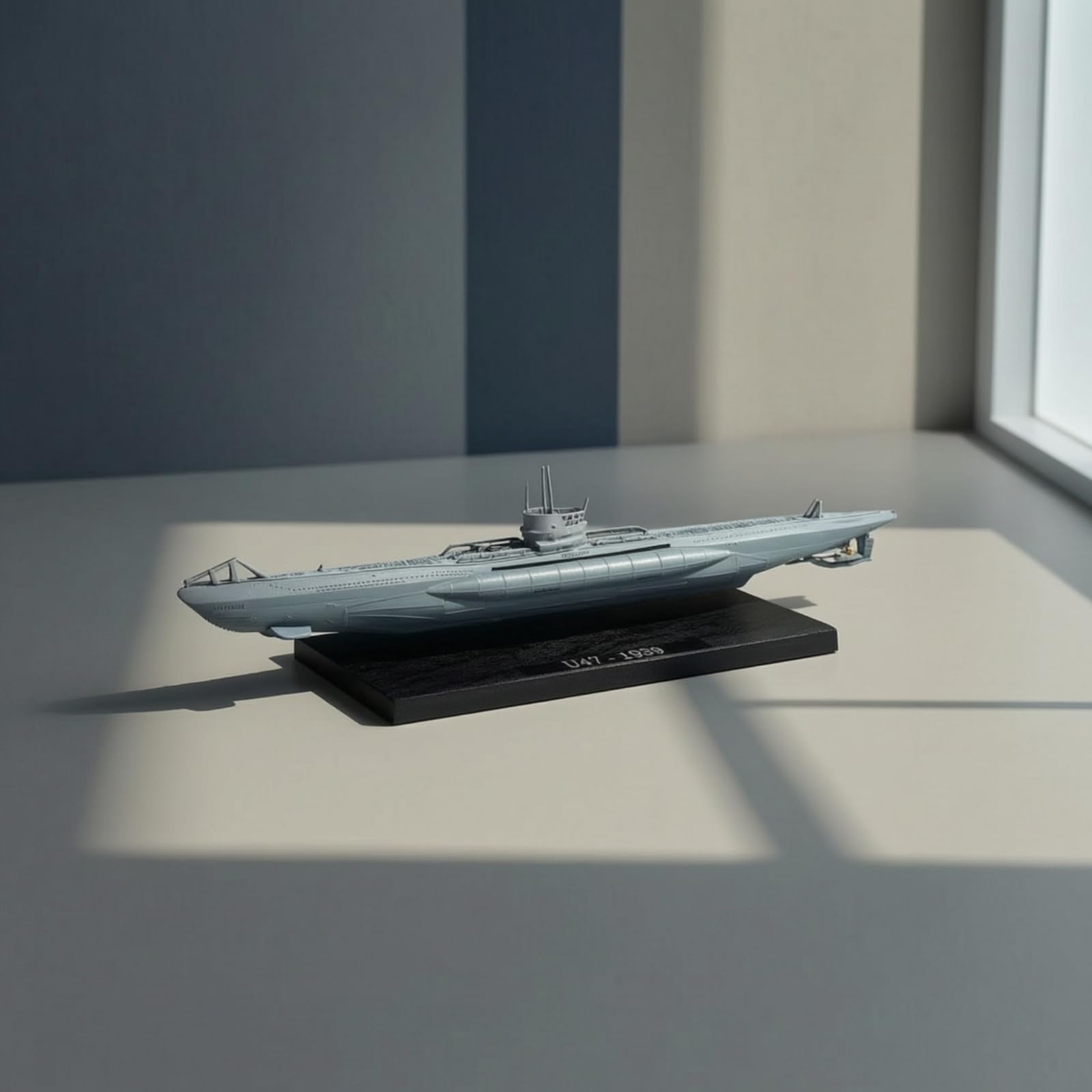 Modellino di Sommergibile con Base da Esposizione Sommergibile in con Supporto Militare per Collezionisti, Ufficio, USS Archerfish SS-311