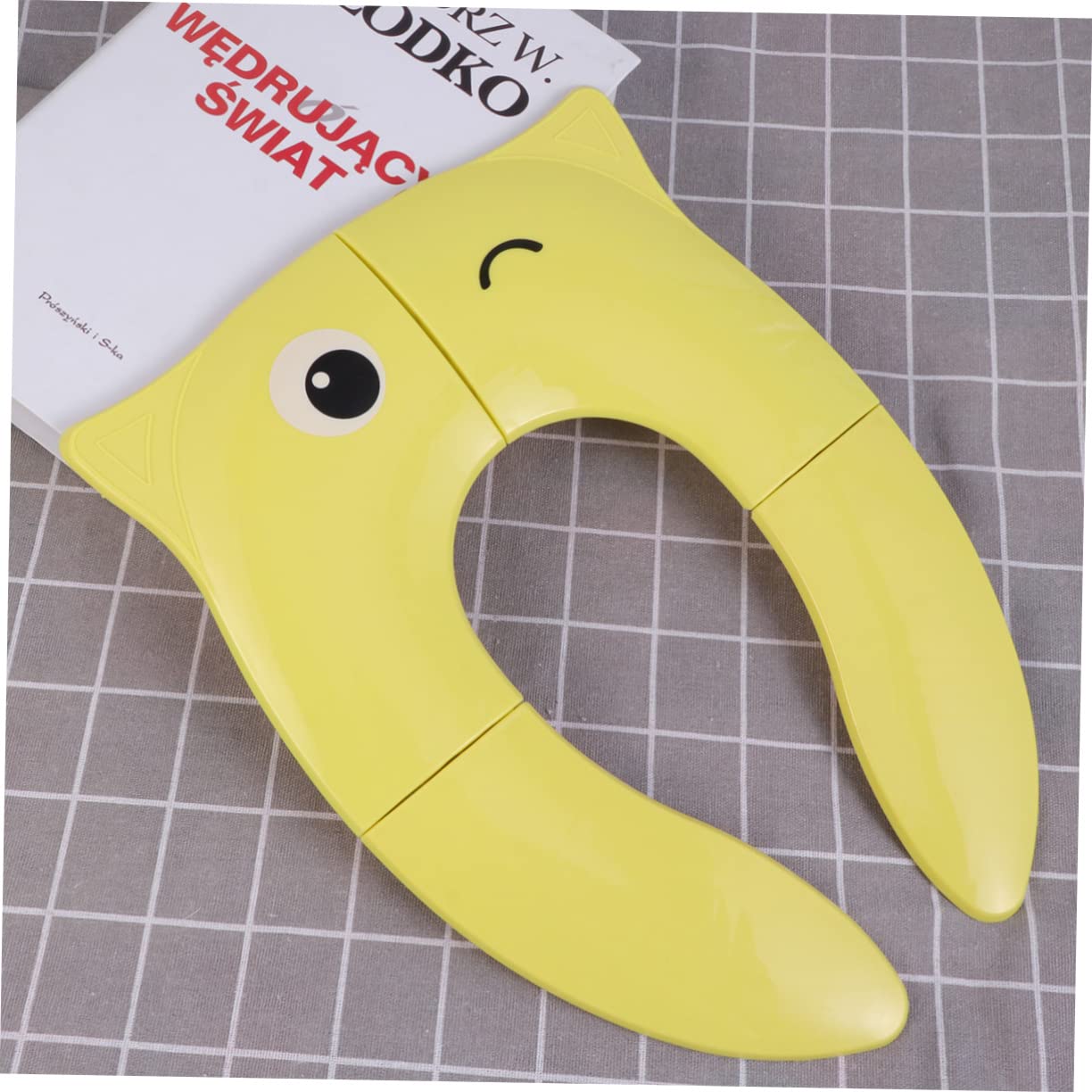 FAVOMOTO Boys and Girls Potty Seat for Toilet Round Seat Pad Home Use Foldable Compact Owl- Pp Material